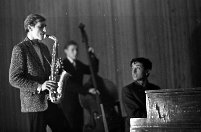 Remigijus Pilypaitis (ts), Gregory Talas (db), Viacheslav Ganelin (p), 1965