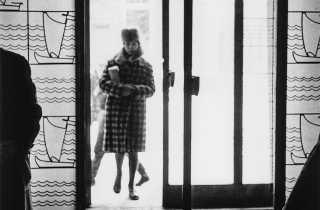 The entrance to the Neringa Cafe, 1964. Photograph by Algimantas Kunčius