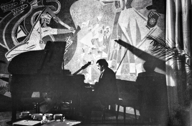 Viacheslav Ganelin (p), 1970s. Photograph by Gregory Talas