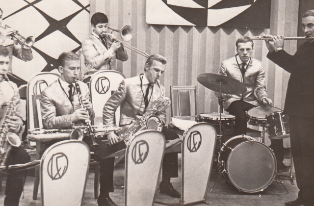  The Nemuno žiburiai ensemble, 1967. On the right: Jonas Cijūnėlis and Vladimir Tarasov. Collection of Vladimir Tarasov 